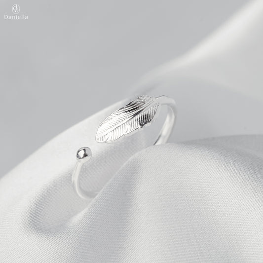 Sterling Silver 925 Tranquil Feather Ring