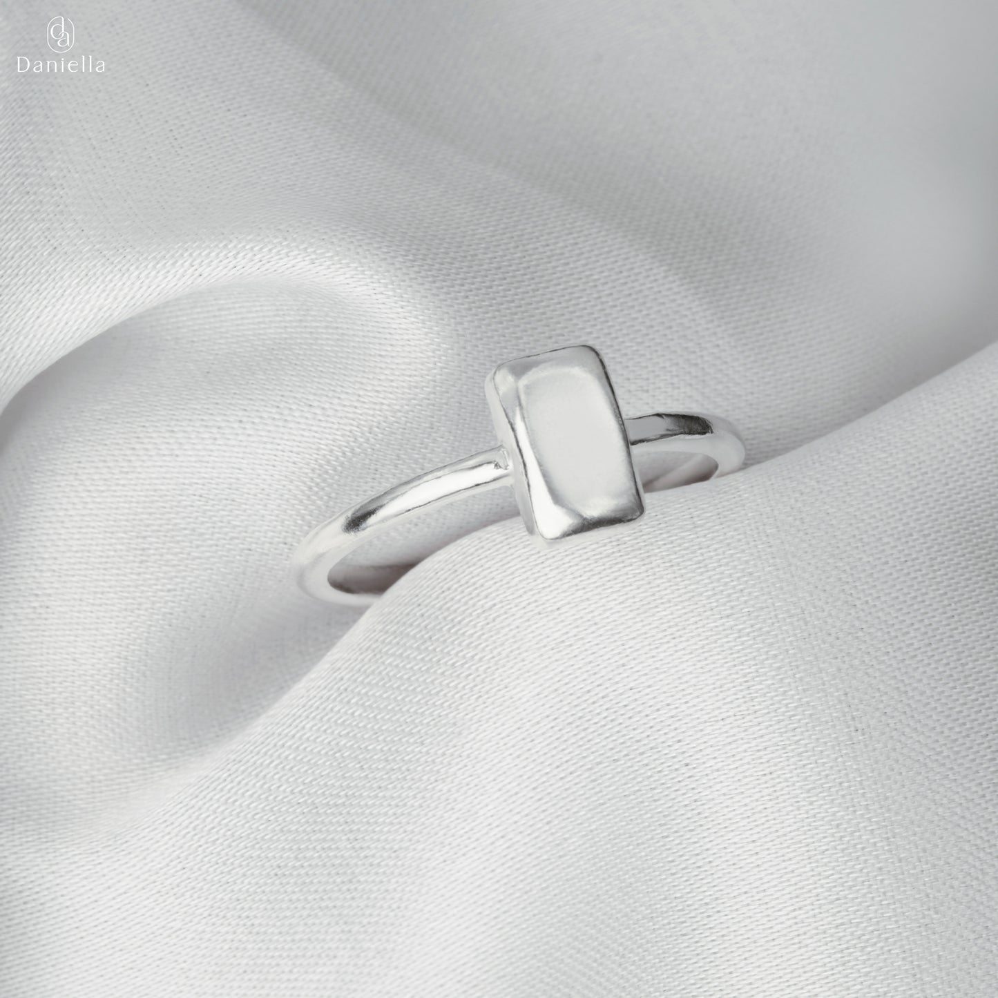 Sterling Silver 925 Linear Elegance Ring